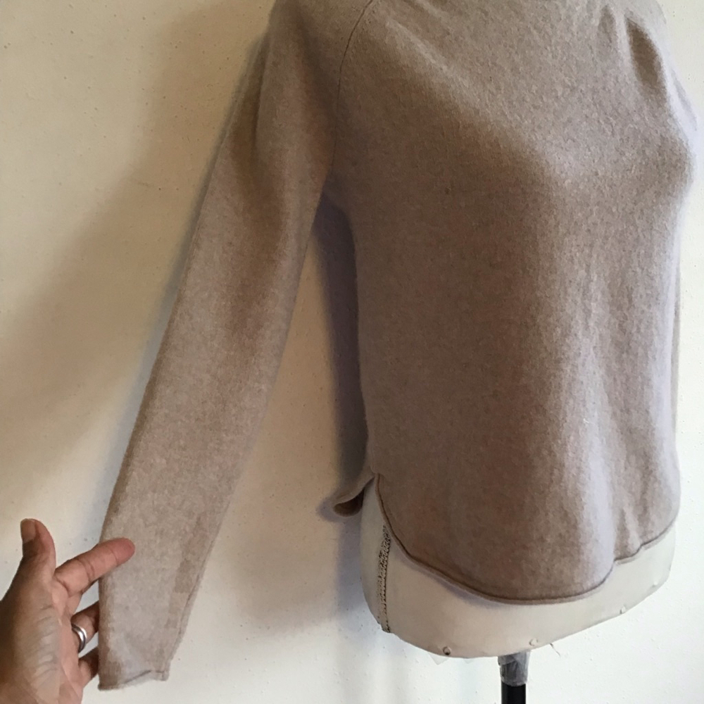 Vince. Women Elegant Warm Beige Crew Neck Sweater S - Picture 3 of 12